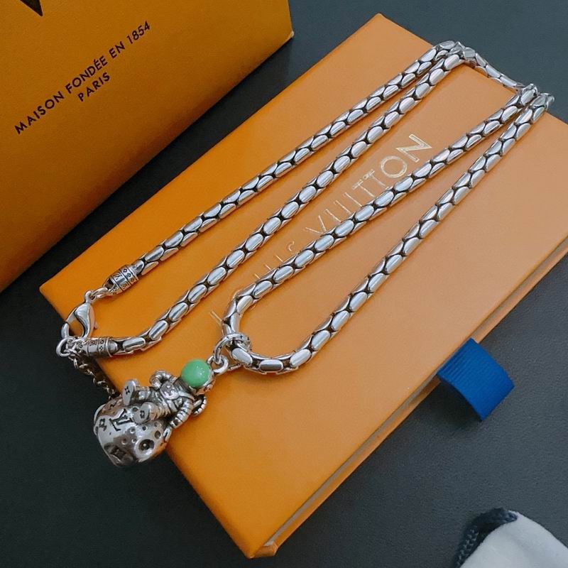 LV Necklace 03lyr315